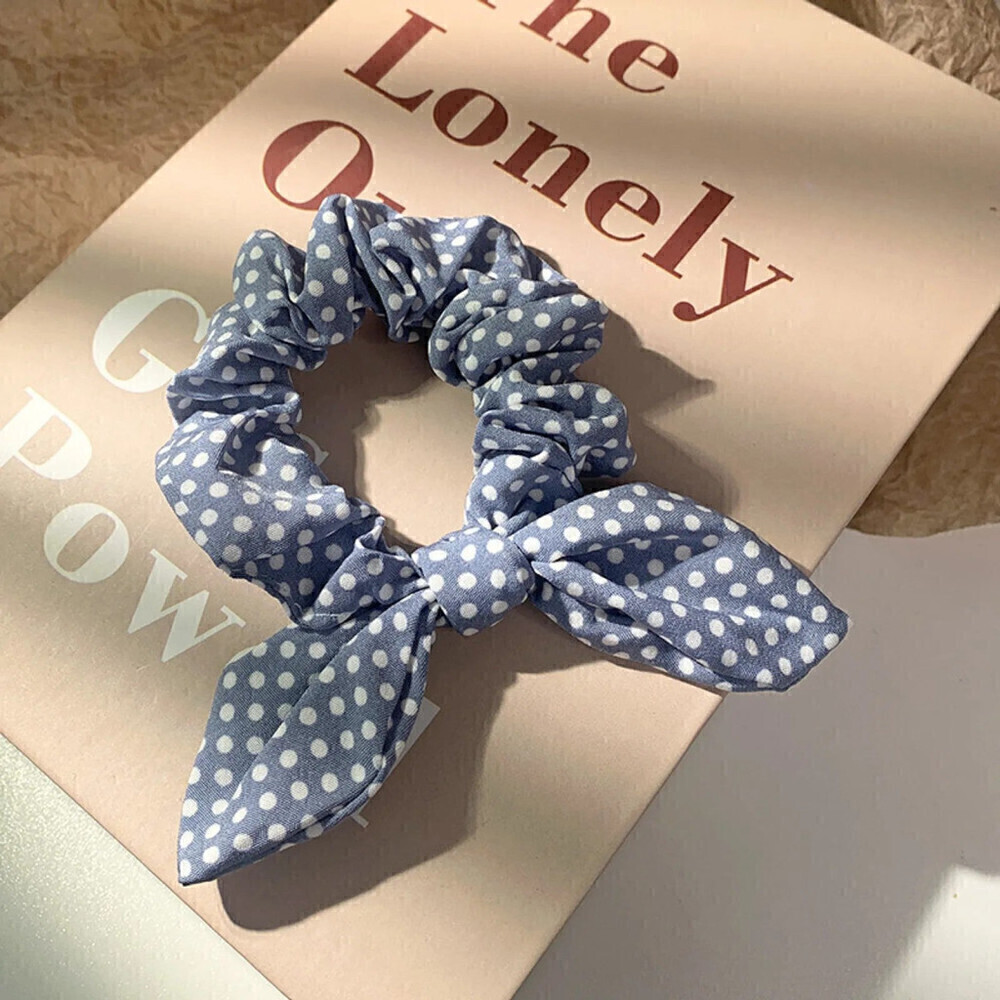 Scrunchie With Polka Dots In Light Blue